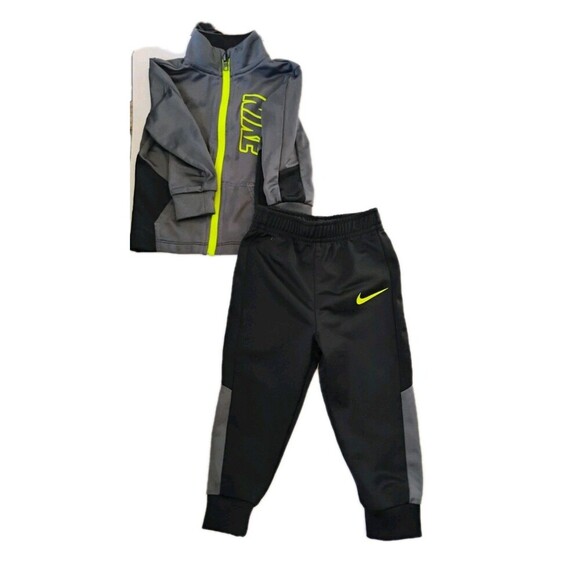 Nike Toddler Boys‎ Black And Neon Green Tracksuit Set , Size 18 Months - Picture 1 of 7